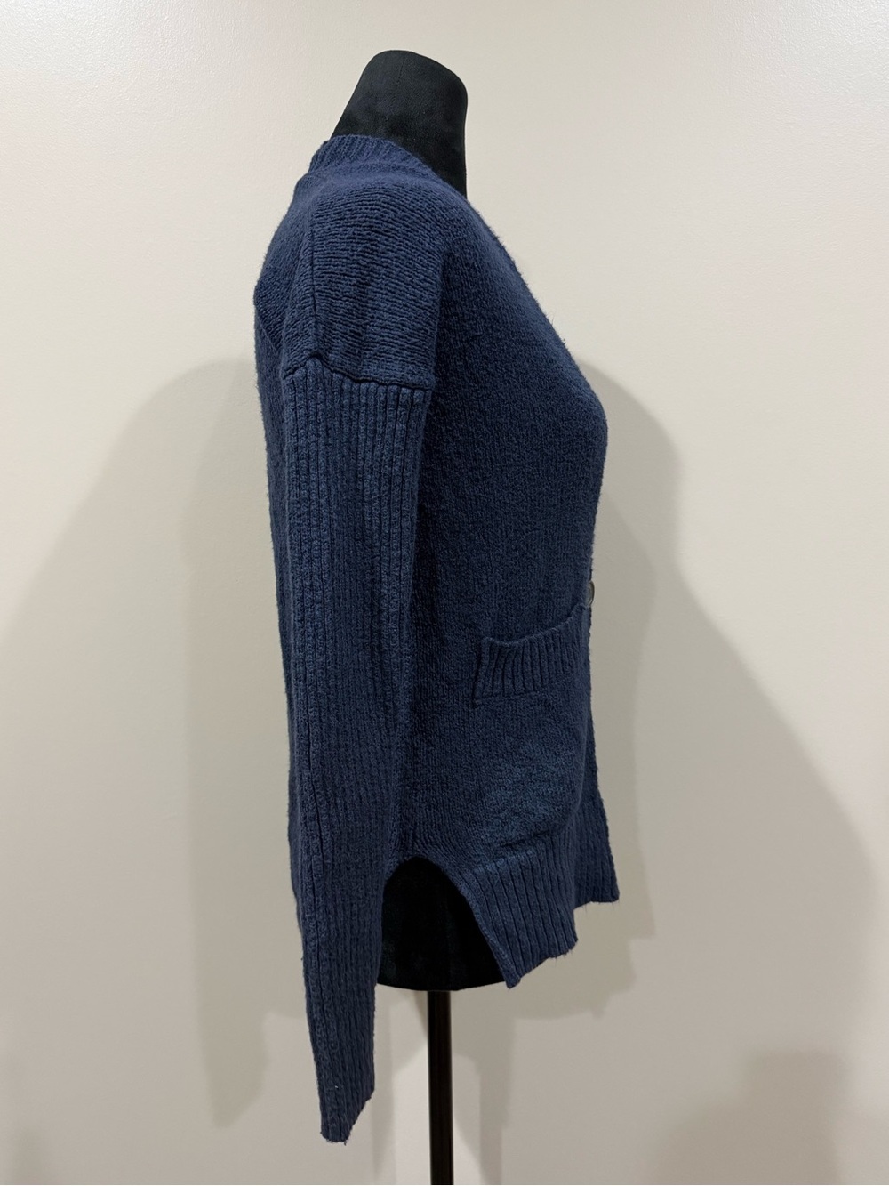 Hollister Navy Blue Y2K Boyfriend Cardigan Sweater - Picture 2 of 5